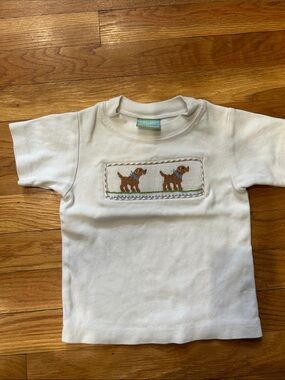 White Short-Sleeve Kids Tee with Brown Dog Embroidery